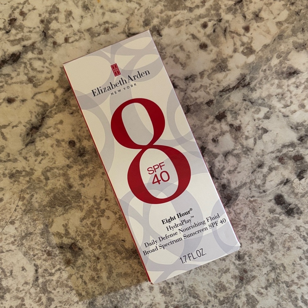 ✨ NWT✨ Elizabeth Arden 8hr SPF 40 sunscreen